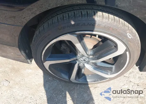 2020 Honda Accord Sport z USA, uszkodzony, nr VIN 1HGCV1F32LA154411